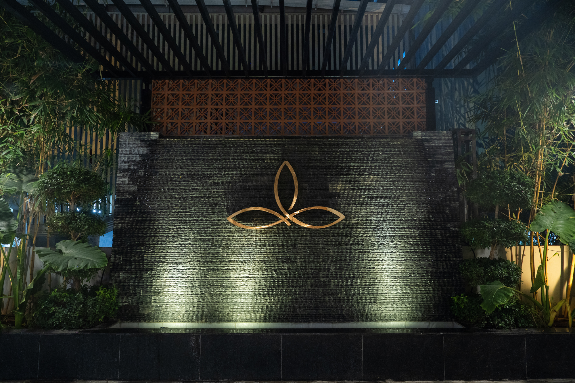 Tridha Hotels Exterior Building View Karimnagar